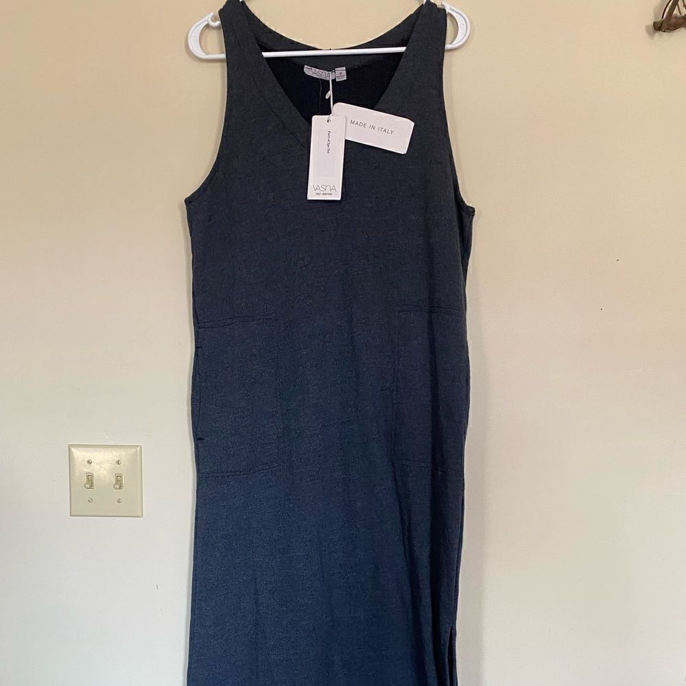 Vasna Long Blue Sleeveless Pocket Dress Size Medium New with Tags
